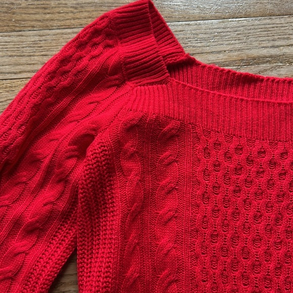 Women’s sweater size small - Picture 2 of 5